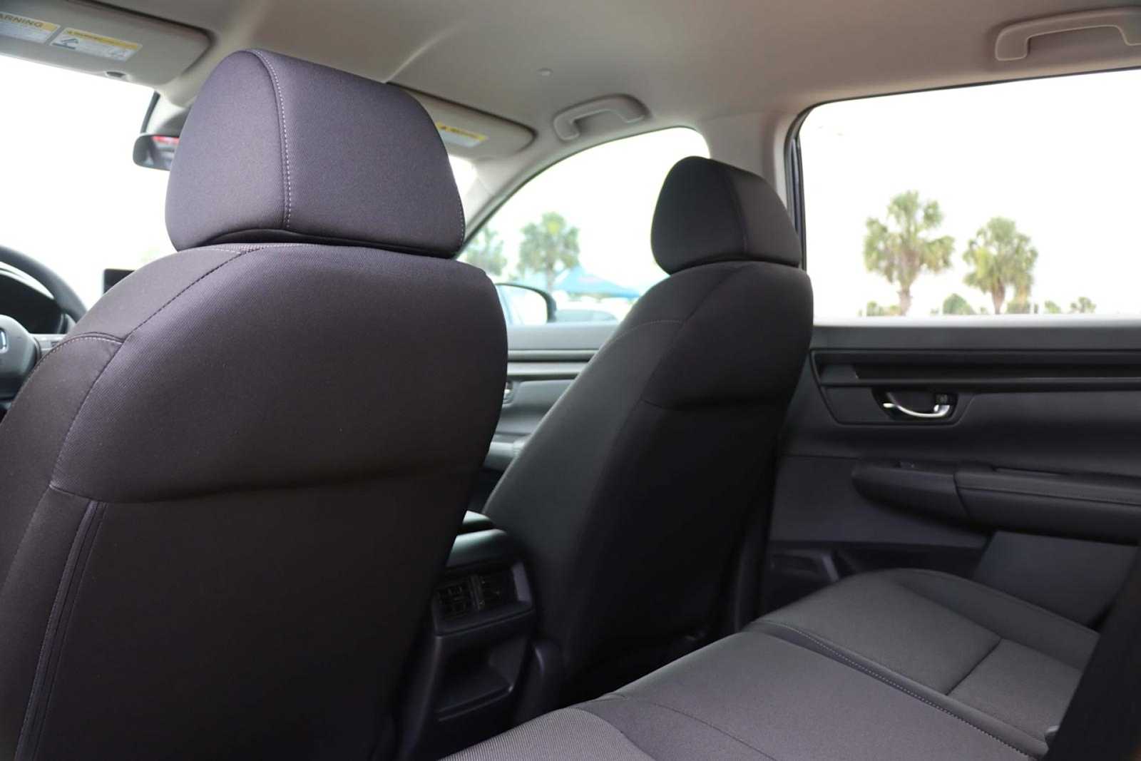 Thumbnail: 2025 Honda CR-V - 13