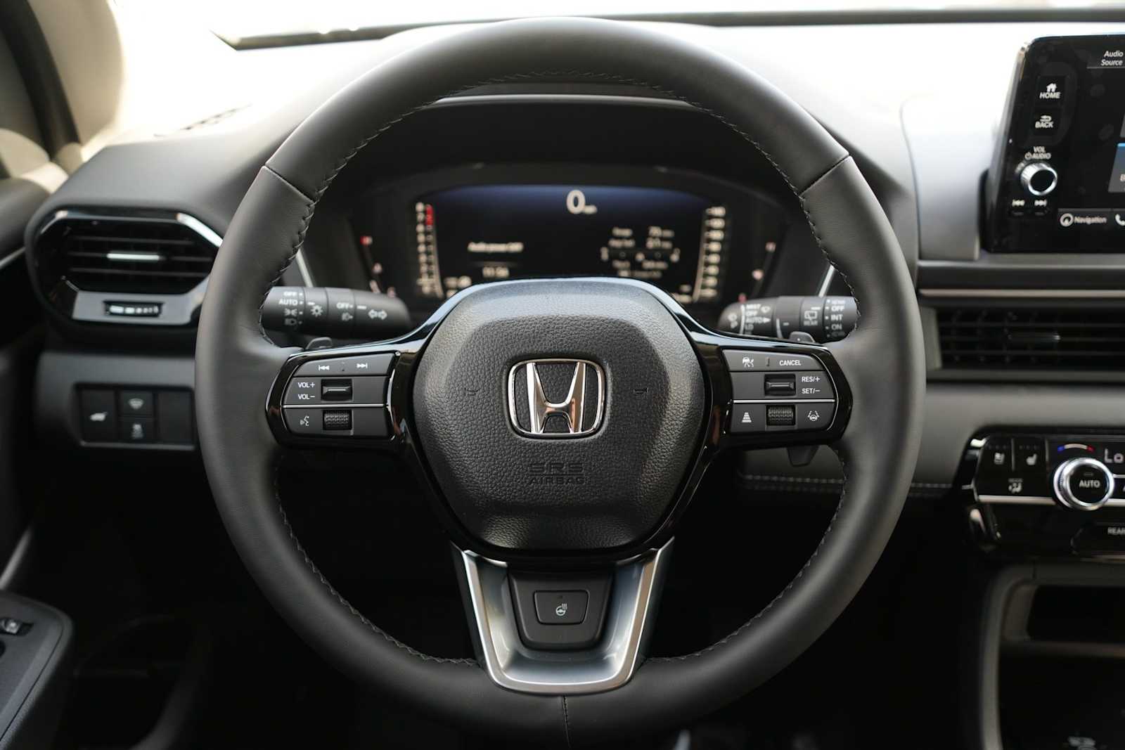 Thumbnail: 2025 Honda Pilot - 15