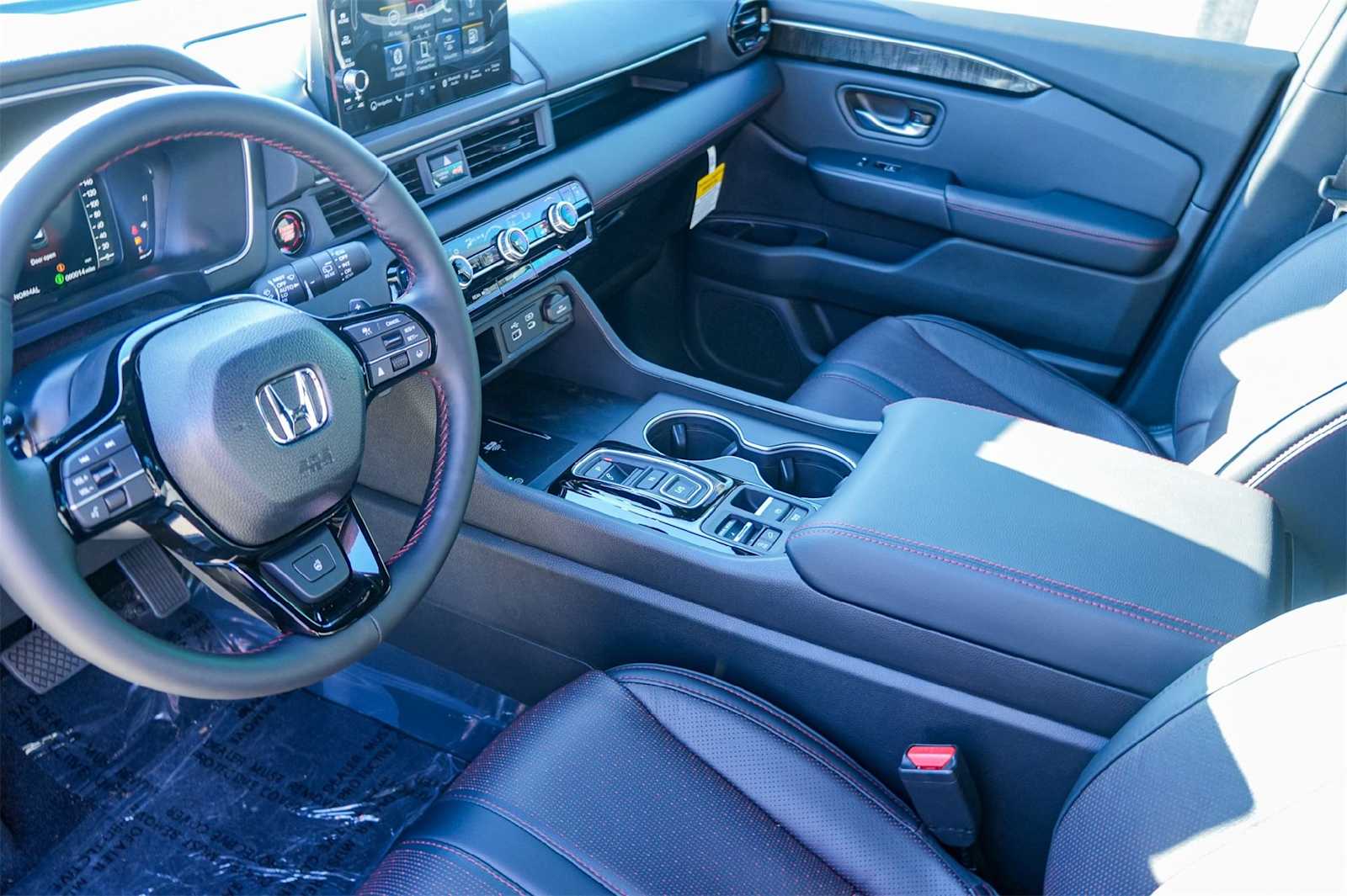 Thumbnail: 2025 Honda Pilot - 2