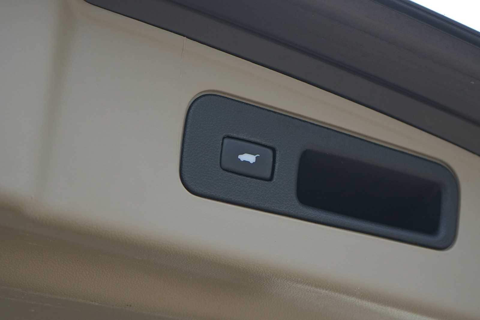 Thumbnail: 2013 Honda Pilot - 26