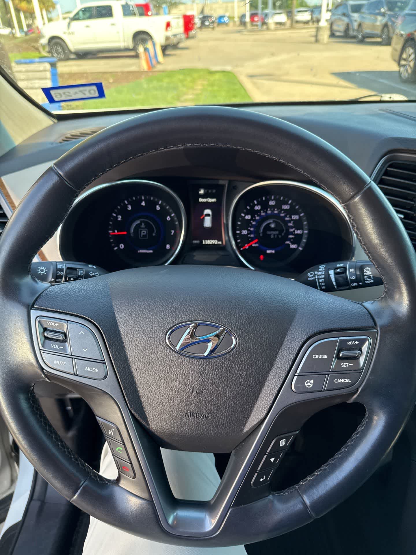 Thumbnail: 2016 Hyundai Santa Fe - 6