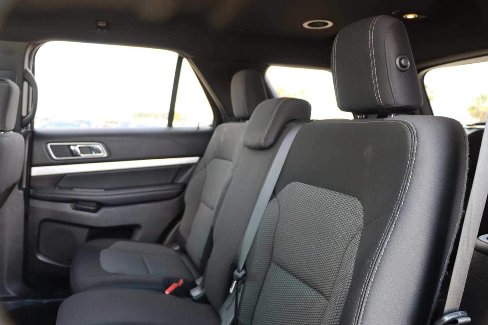 Thumbnail: 2017 Ford Explorer - 15