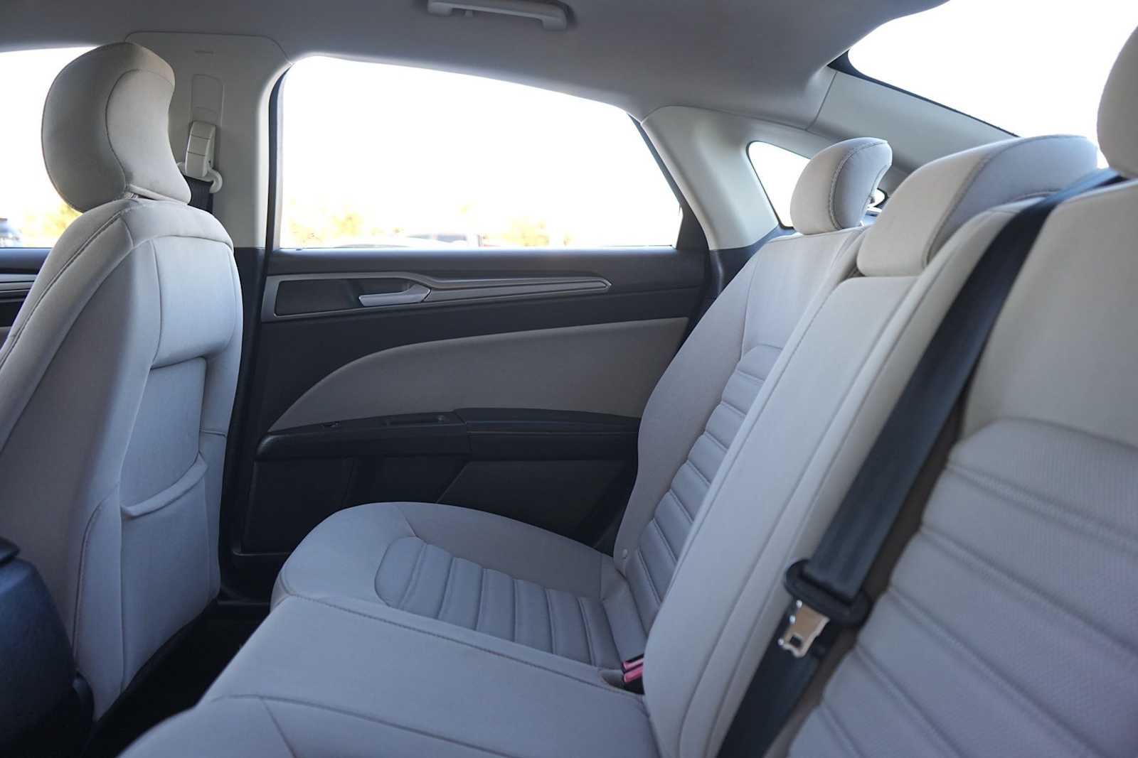 Thumbnail: 2018 Ford Fusion - 14