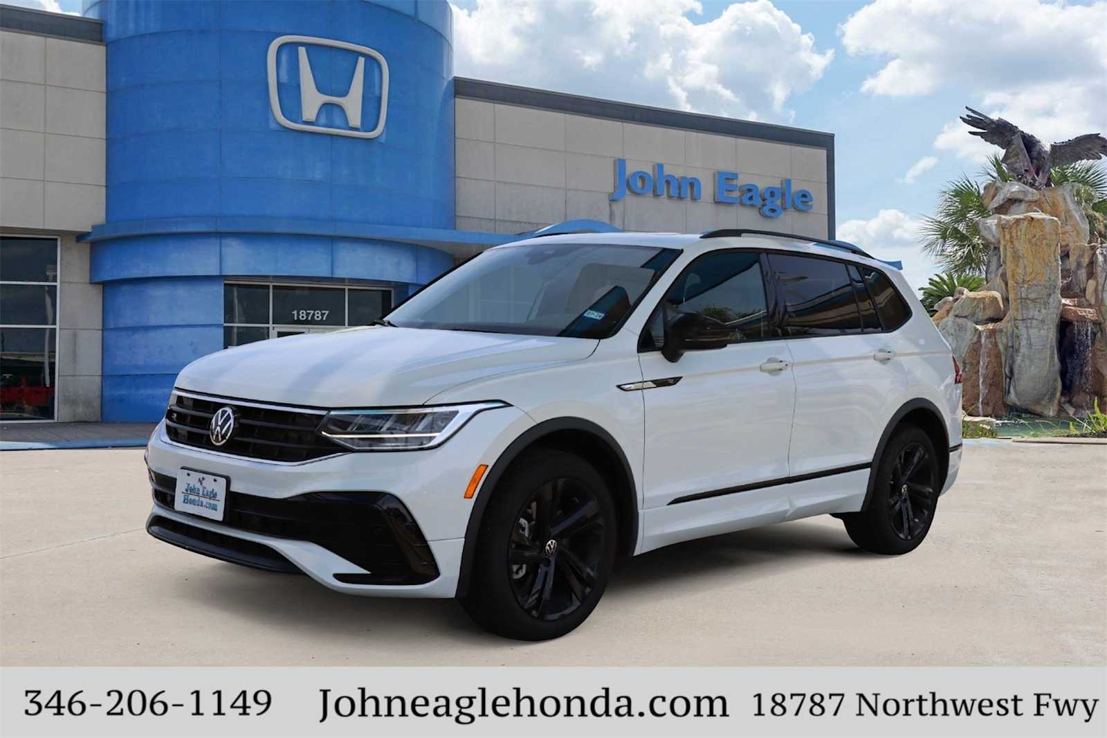 Thumbnail: 2024 Volkswagen Tiguan - 1