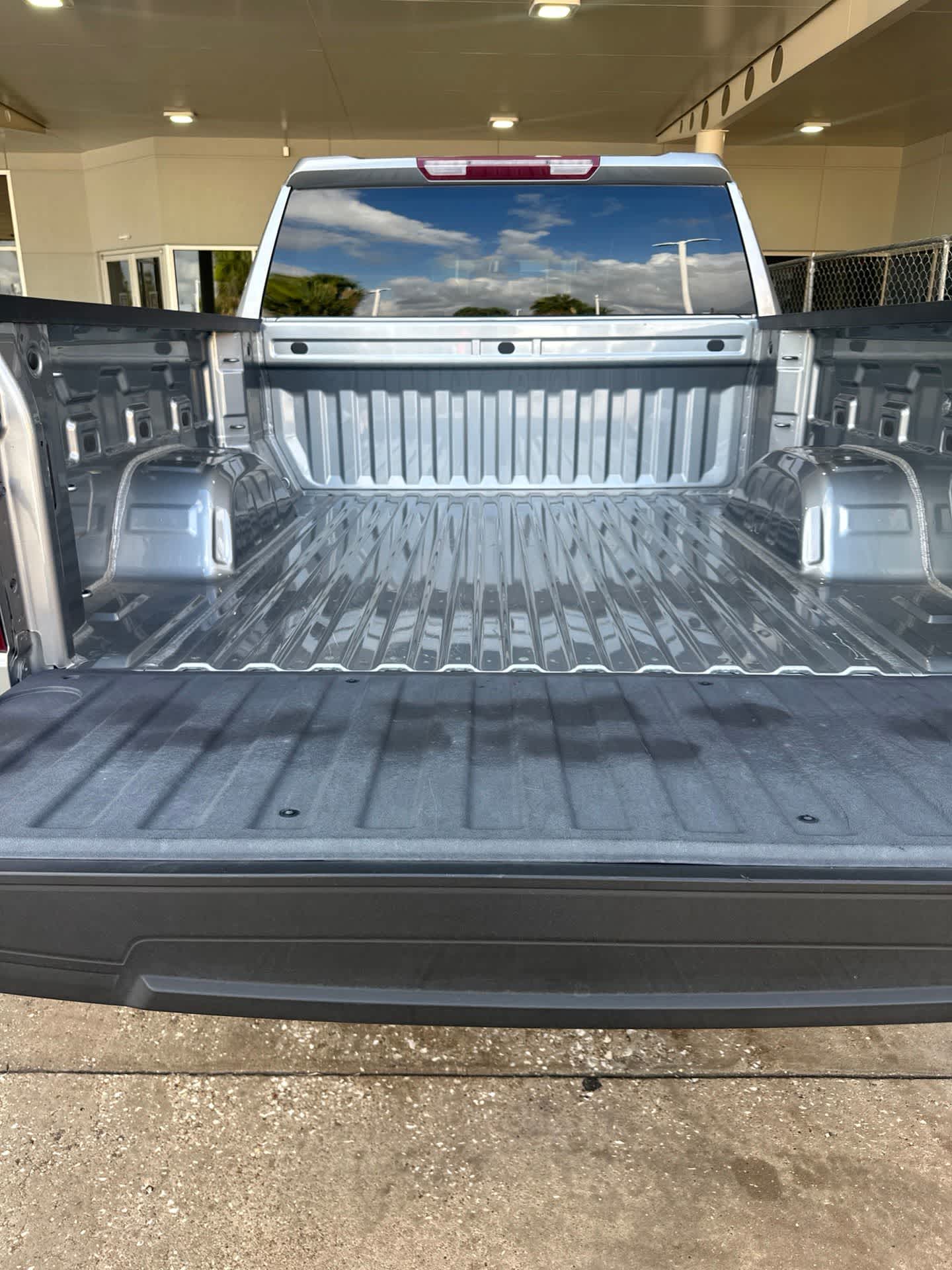 Thumbnail: 2023 Chevrolet Silverado 1500 - 3