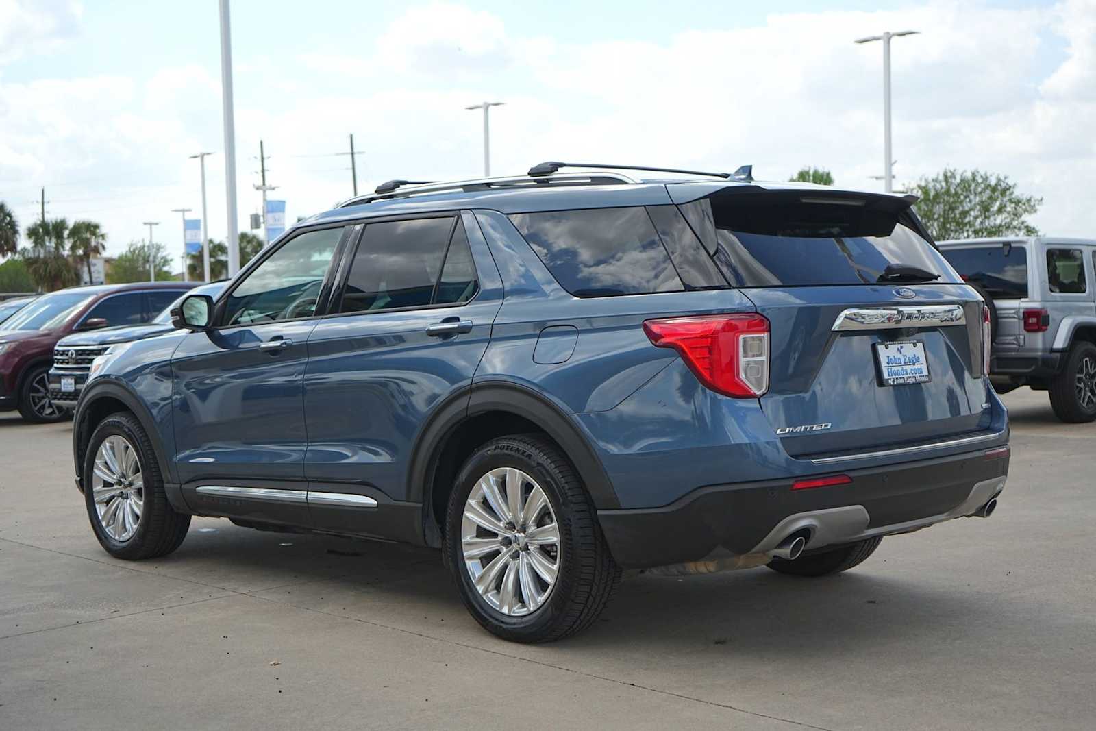 Thumbnail: 2020 Ford Explorer - 4