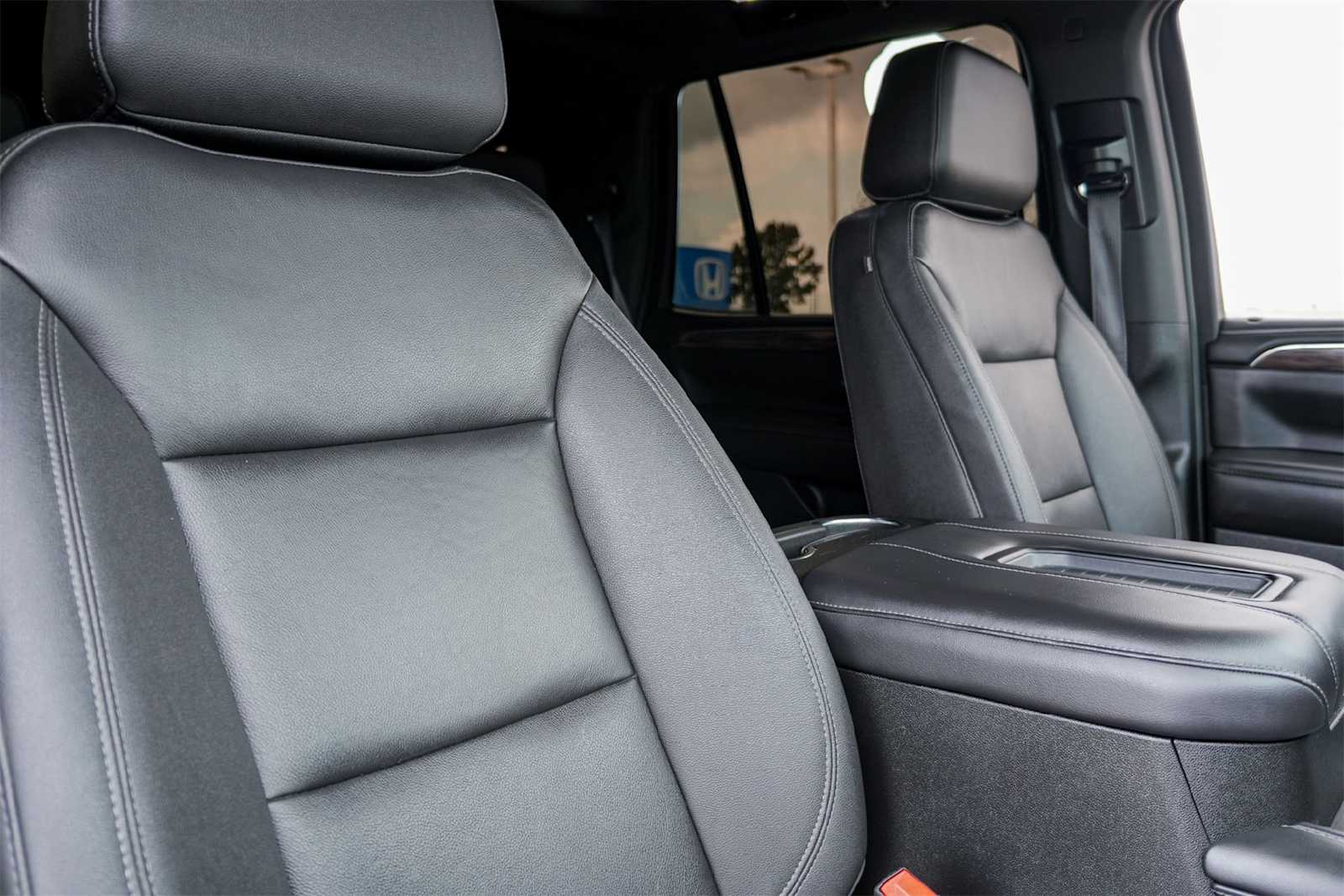 Thumbnail: 2022 Chevrolet Tahoe - 14