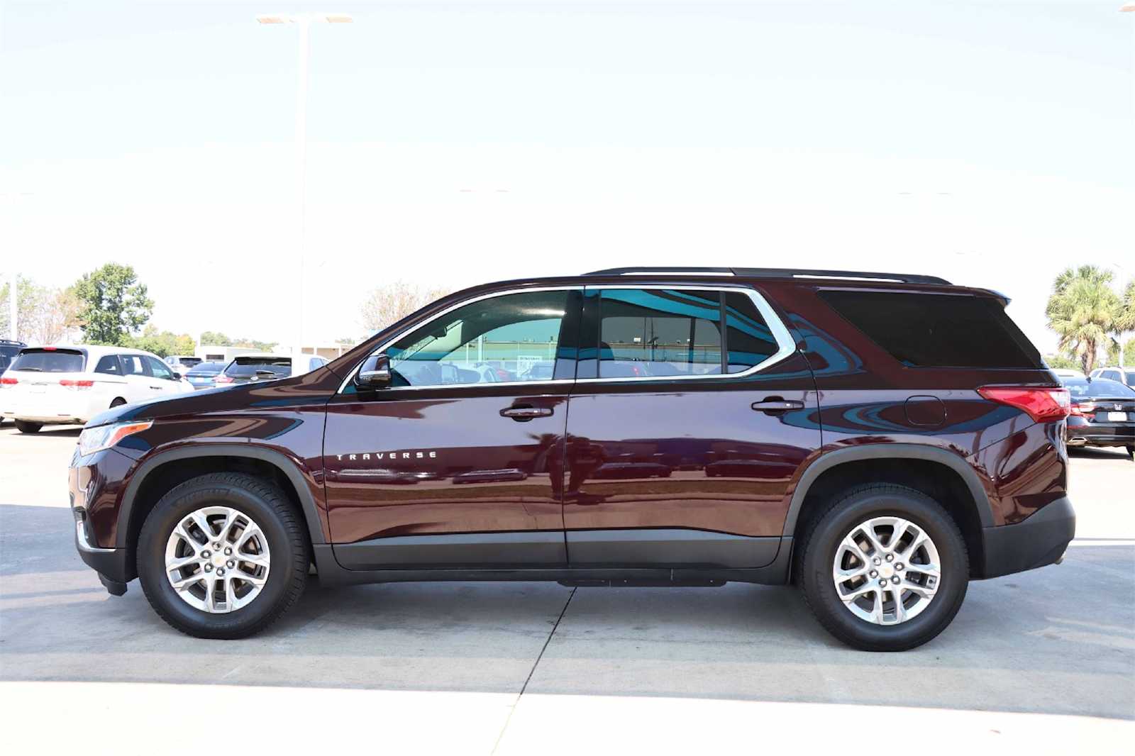 Thumbnail: 2019 Chevrolet Traverse - 3
