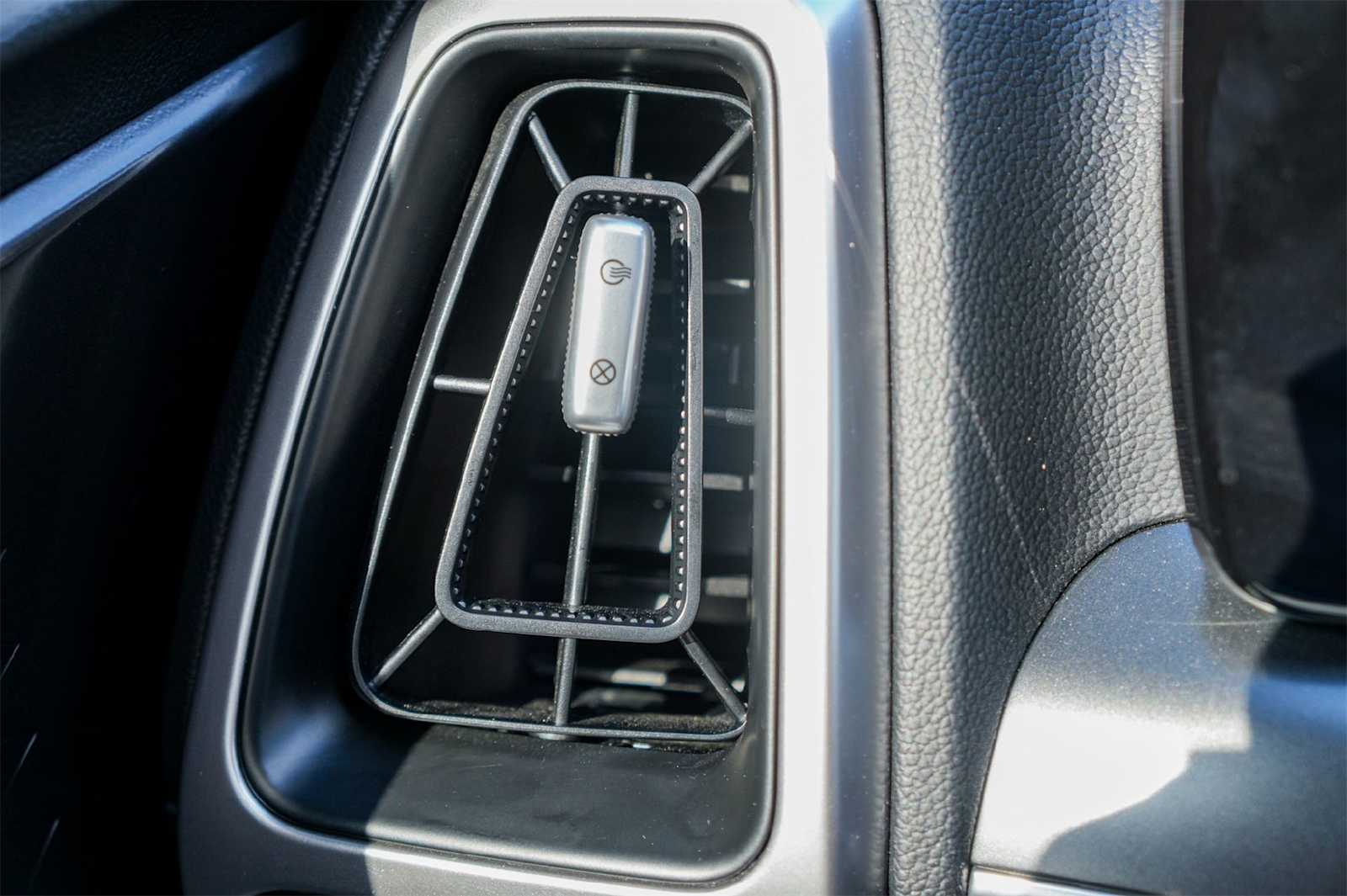 Thumbnail: 2021 Kia Sorento - 28