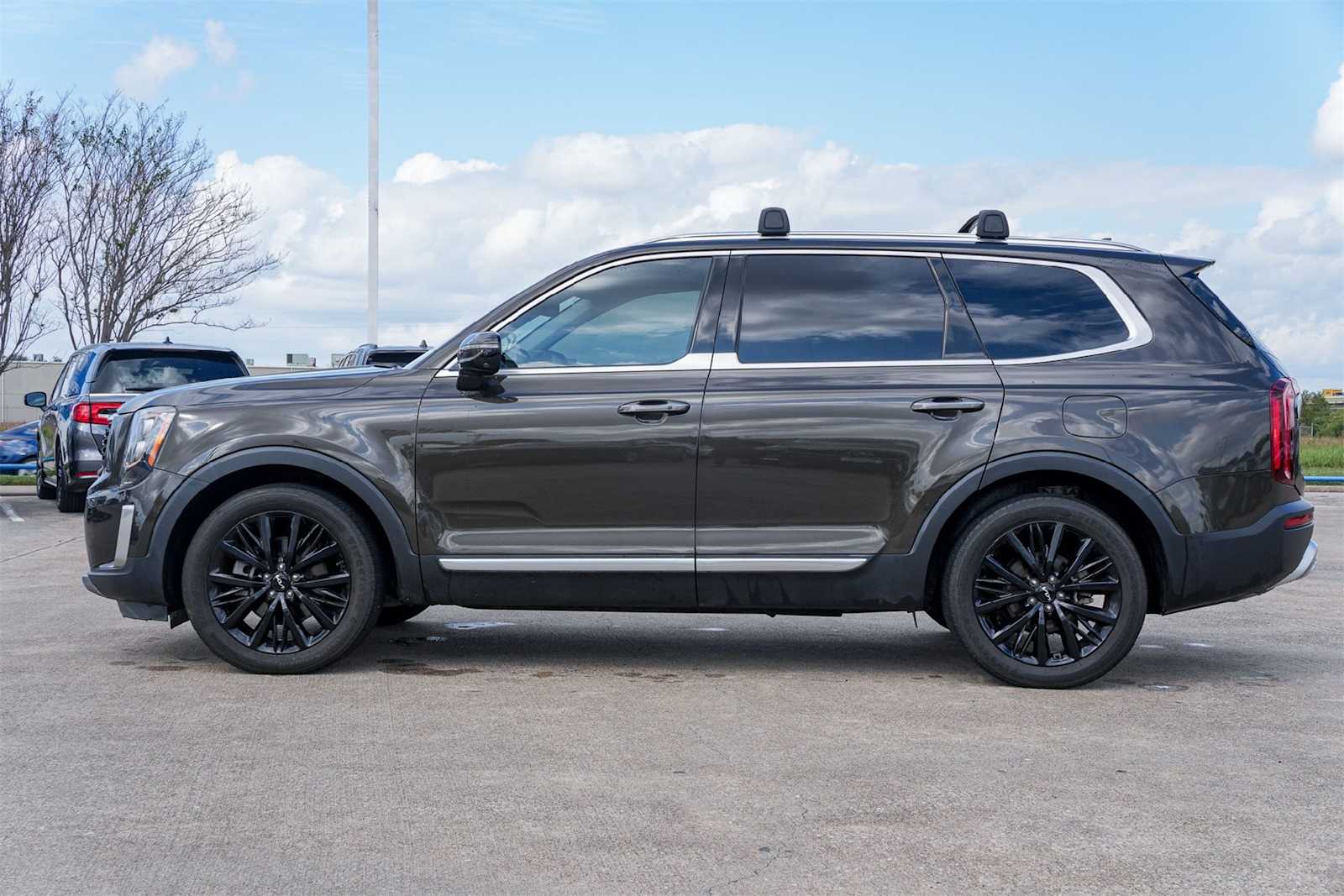 2022 Kia Telluride SX photo 2