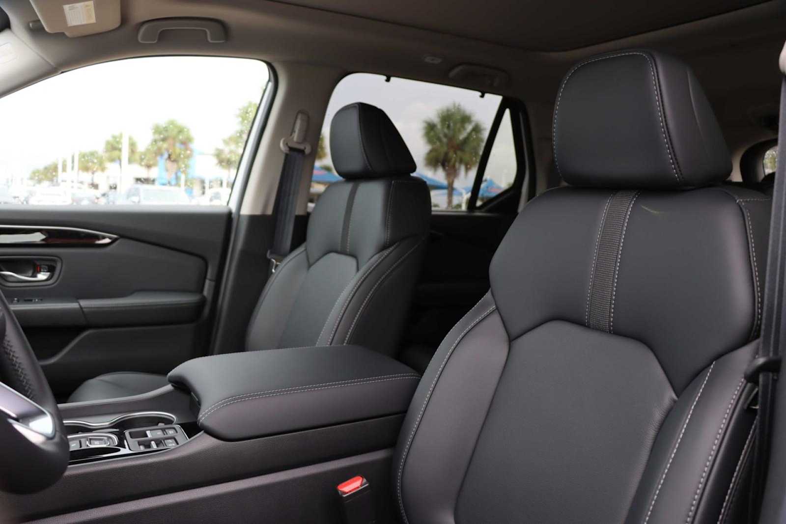 Thumbnail: 2025 Honda Pilot - 11