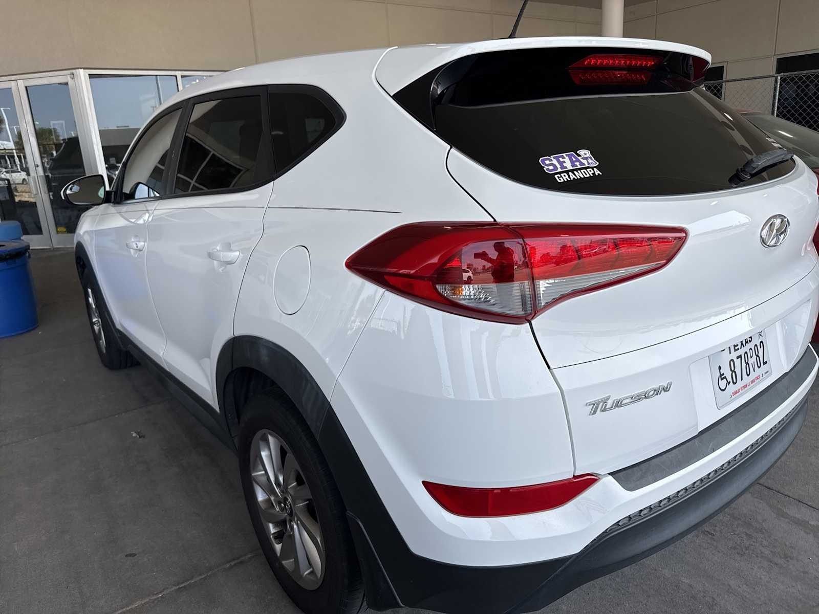 Thumbnail: 2016 Hyundai Tucson - 4