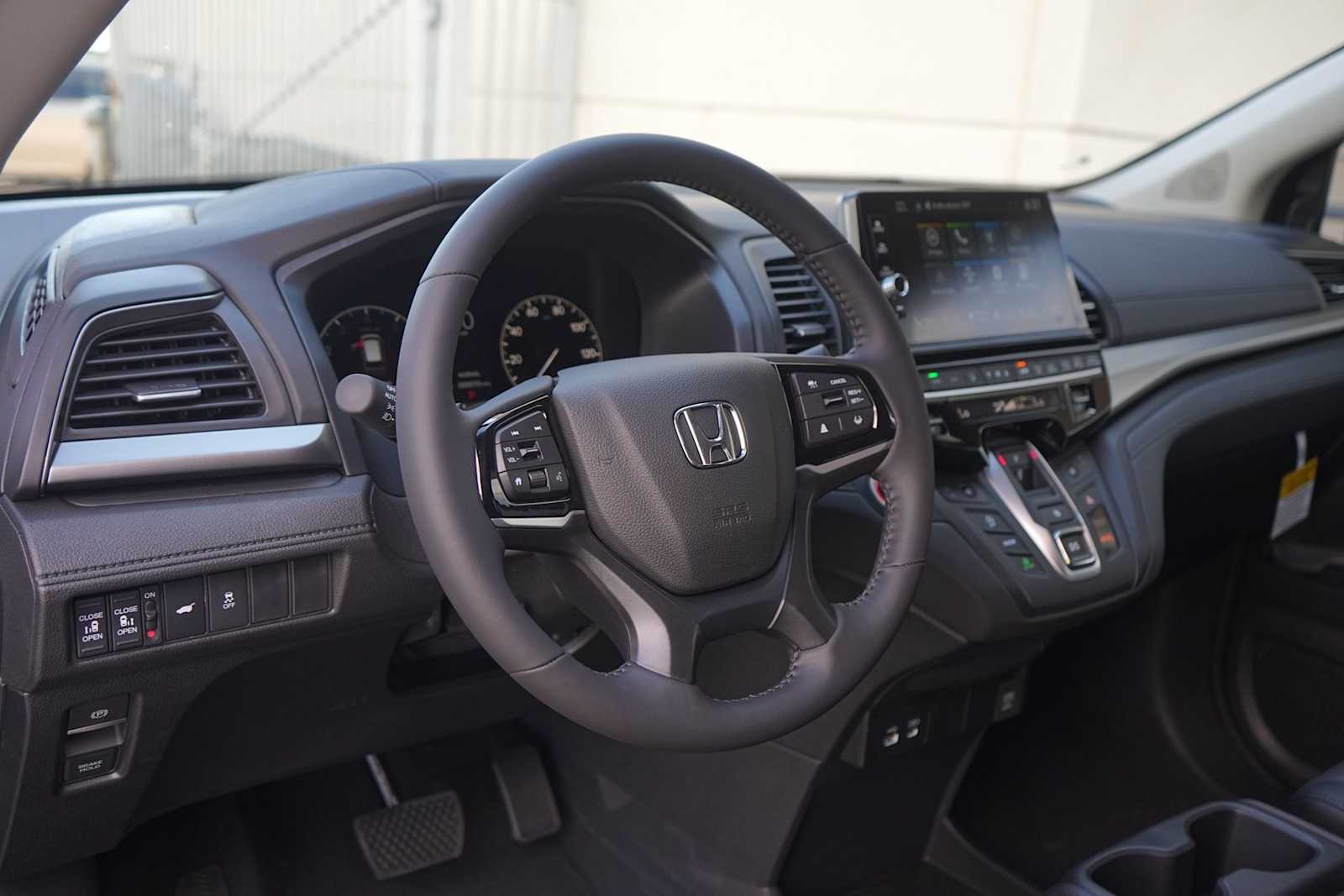 Thumbnail: 2026 Honda Odyssey - 2