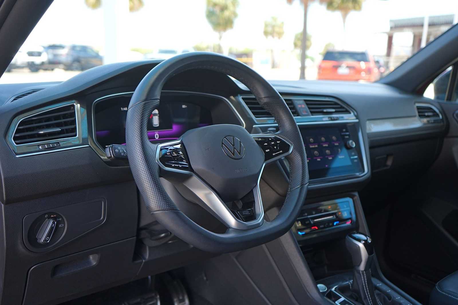 Thumbnail: 2024 Volkswagen Tiguan - 2