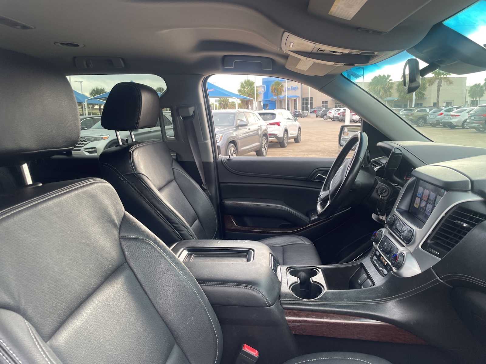 Thumbnail: 2017 GMC Yukon - 6