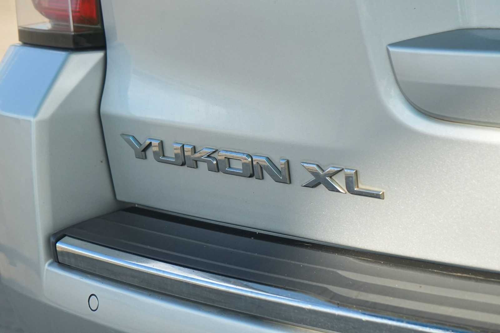 Thumbnail: 2019 GMC Yukon XL - 8