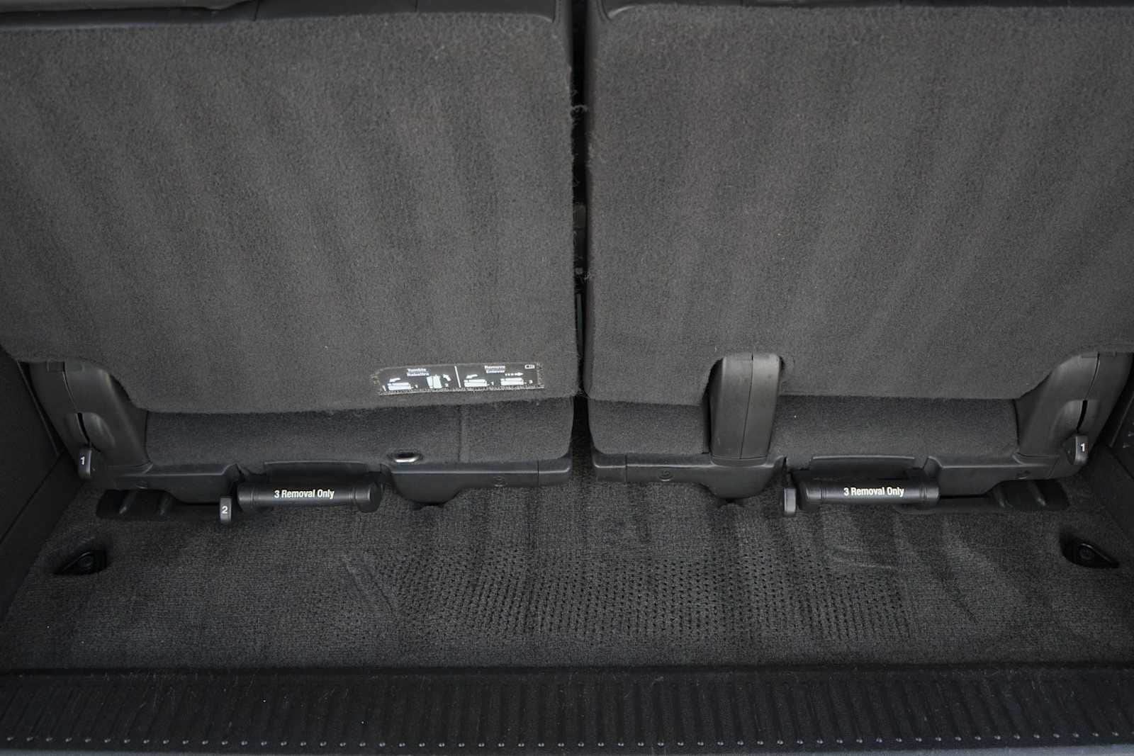 Thumbnail: 2011 Chevrolet Tahoe - 27