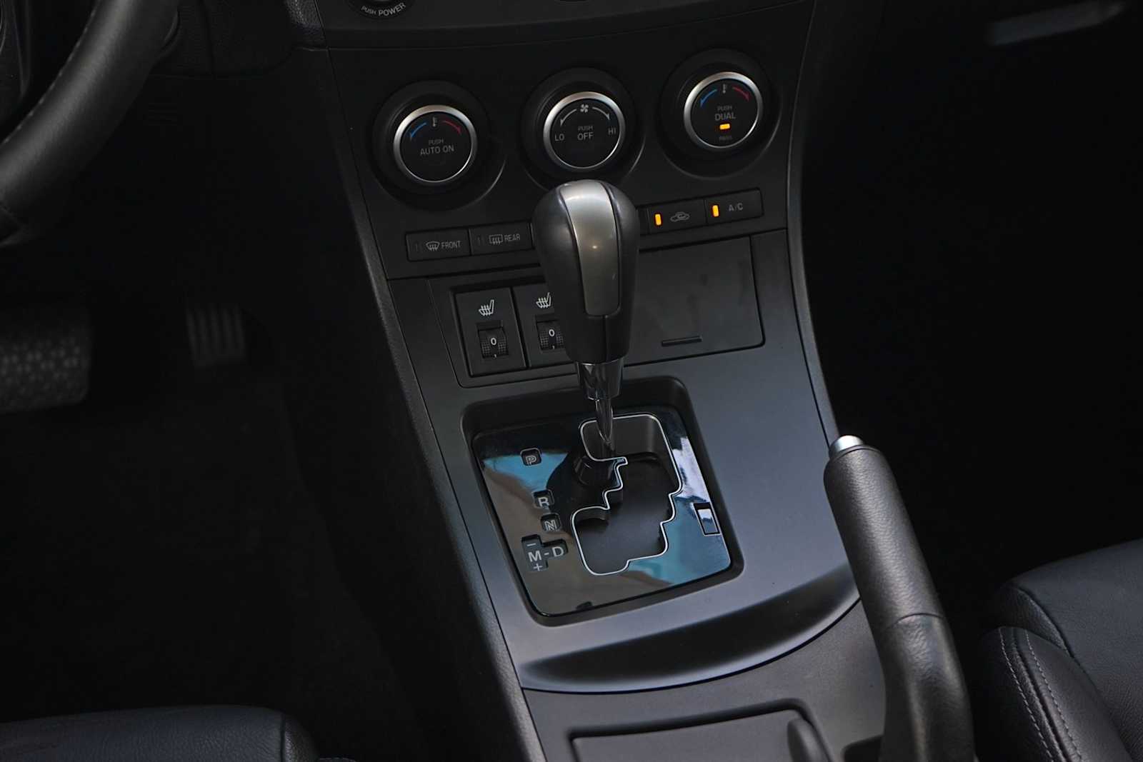 Thumbnail: 2012 Mazda Mazda3 - 21