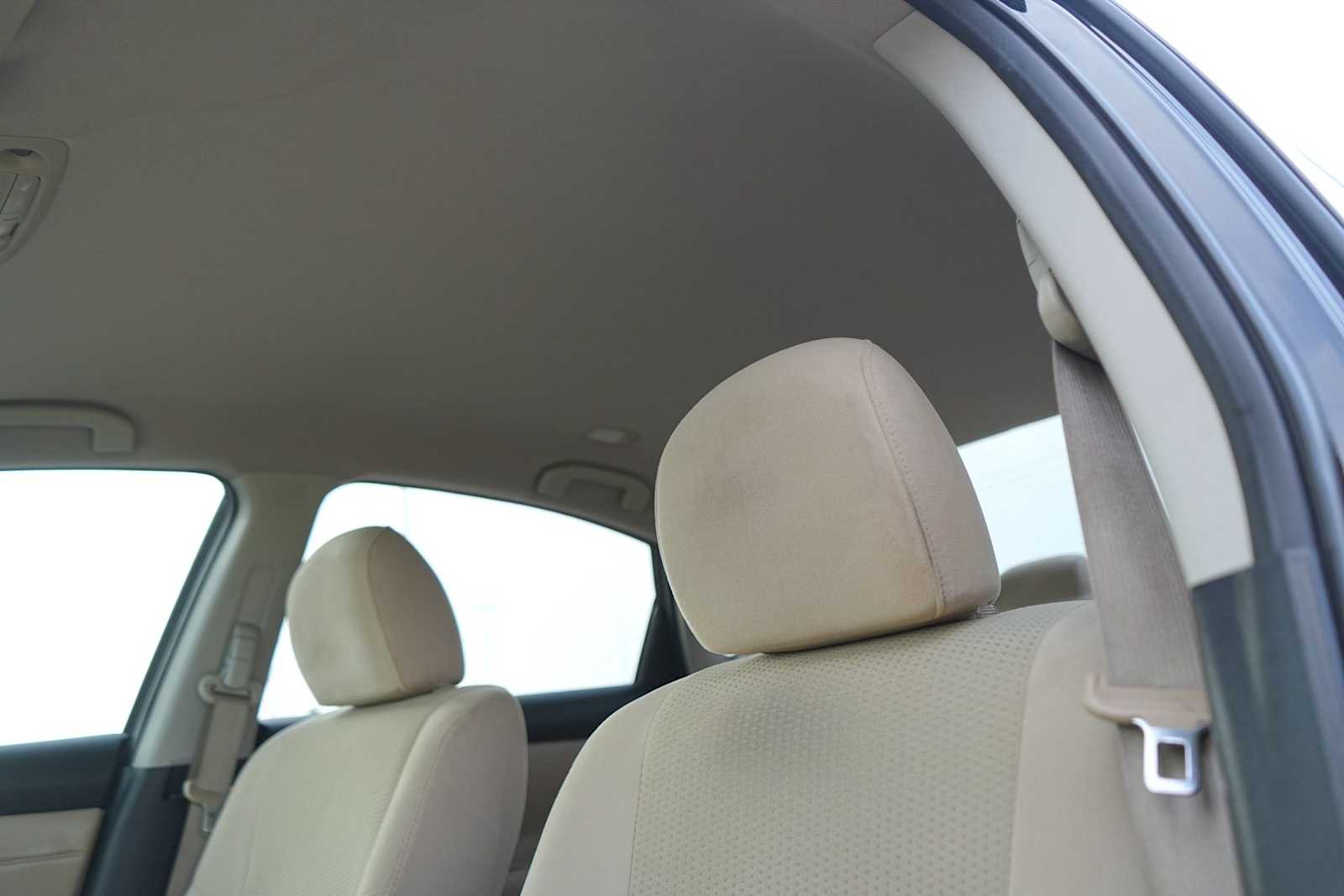 Thumbnail: 2015 Nissan Altima - 26