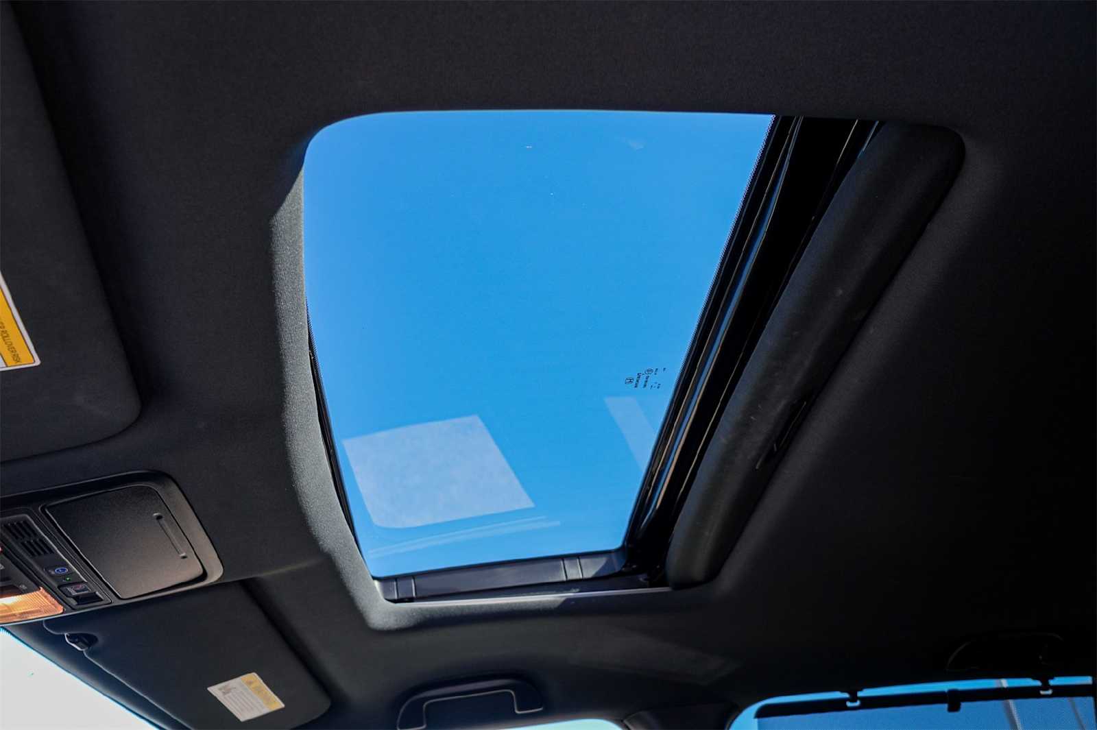 Thumbnail: 2019 Honda Passport - 23