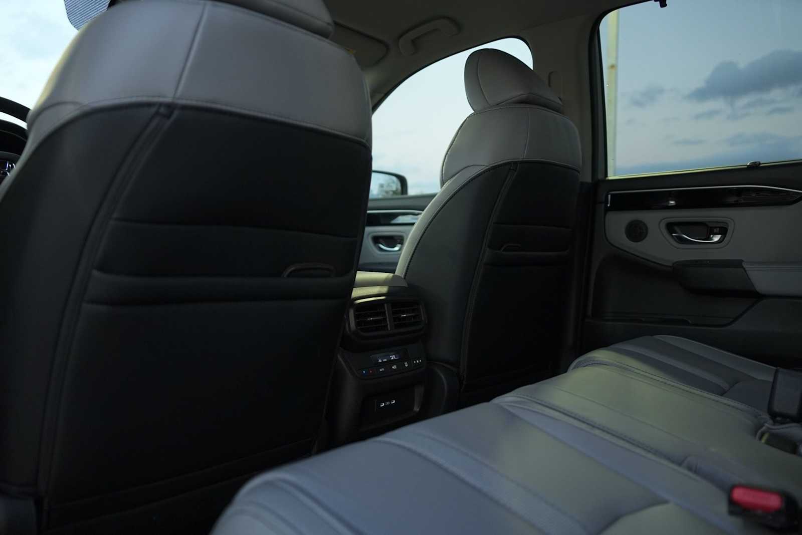 Thumbnail: 2025 Honda Pilot - 12