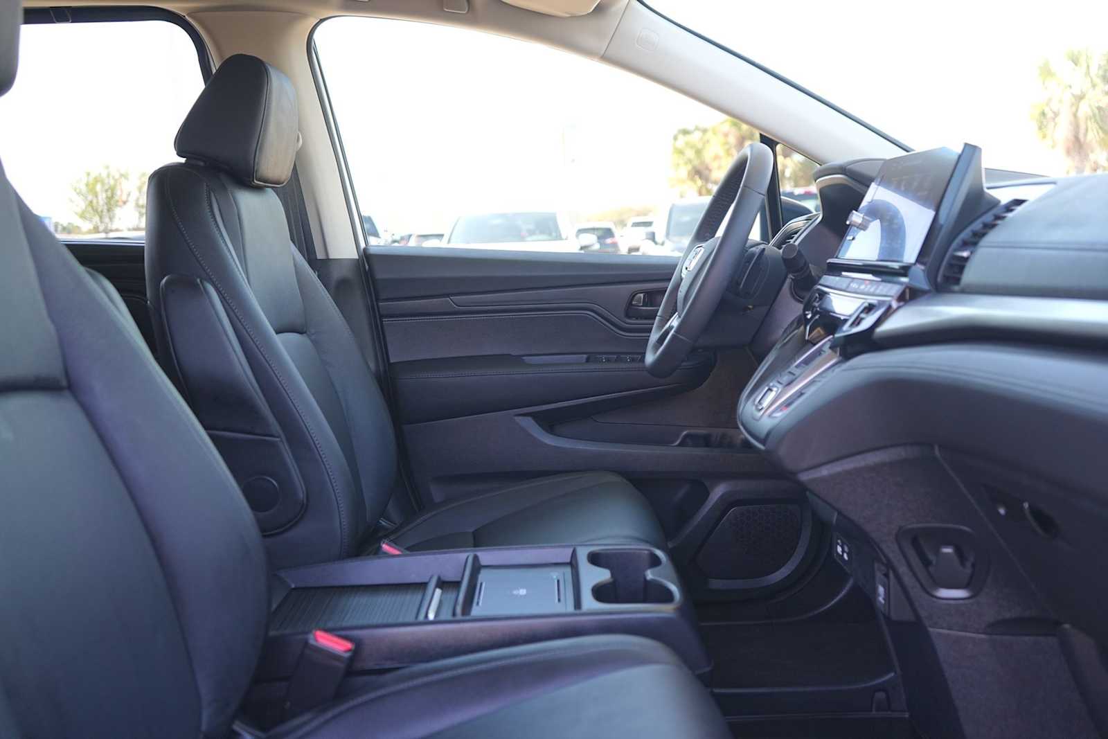 Thumbnail: 2026 Honda Odyssey - 15