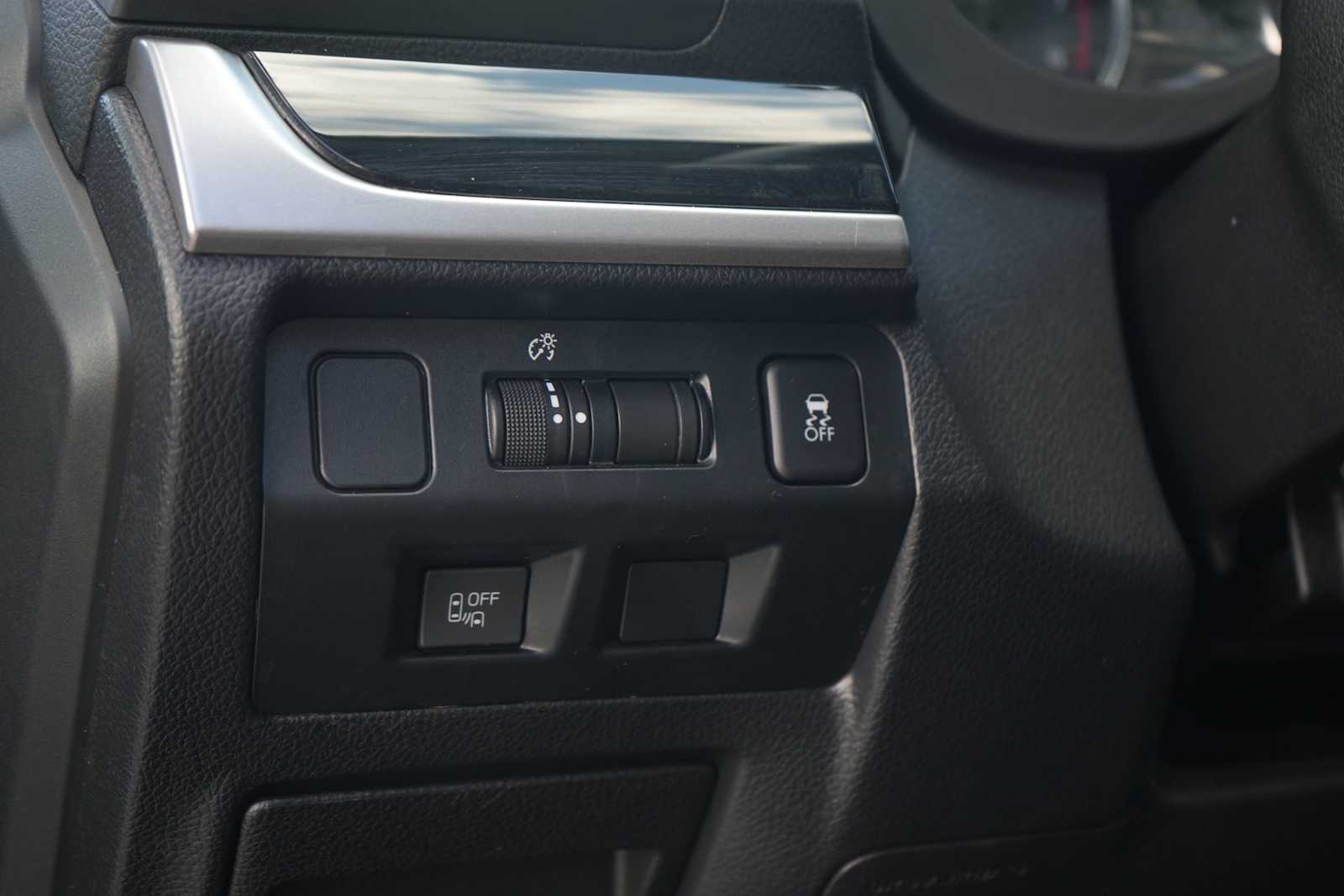 Thumbnail: 2016 Subaru Crosstrek - 20