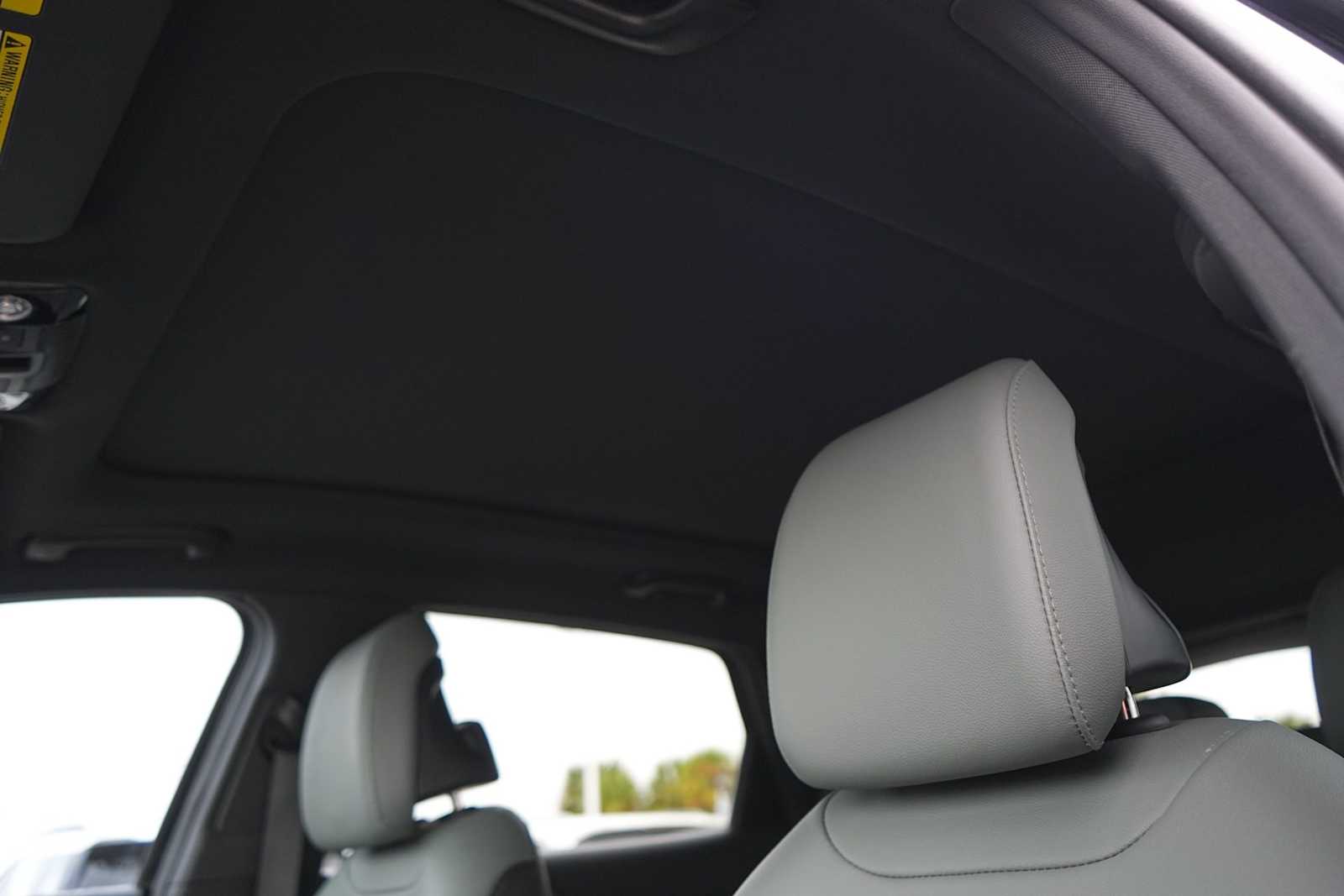 Thumbnail: 2023 Kia Sportage - 25