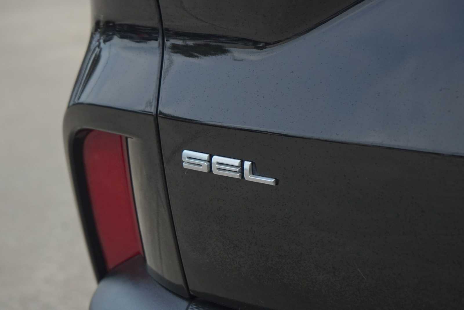 Thumbnail: 2021 Ford Escape - 7
