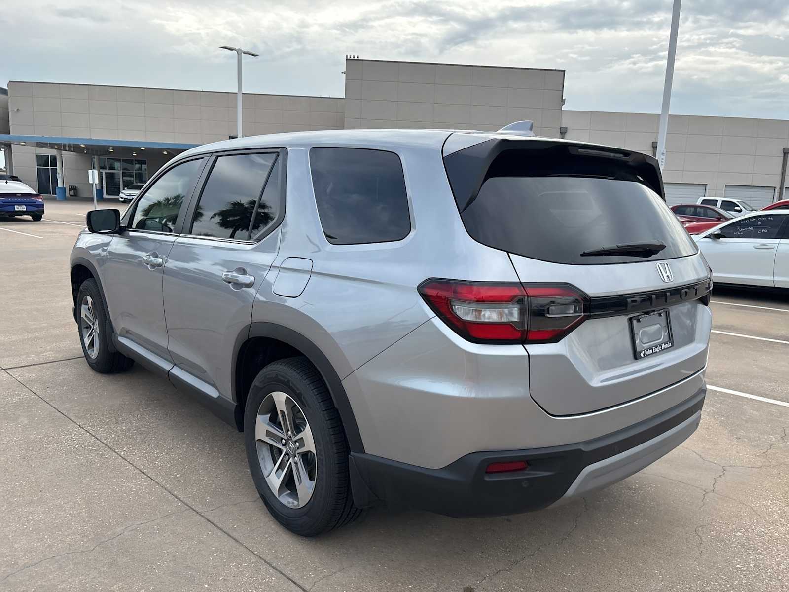 Thumbnail: 2025 Honda Pilot - 6