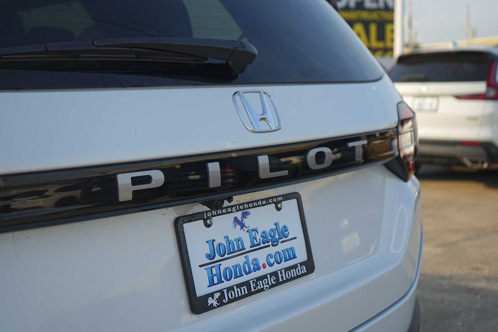 Thumbnail: 2026 Honda Pilot - 8