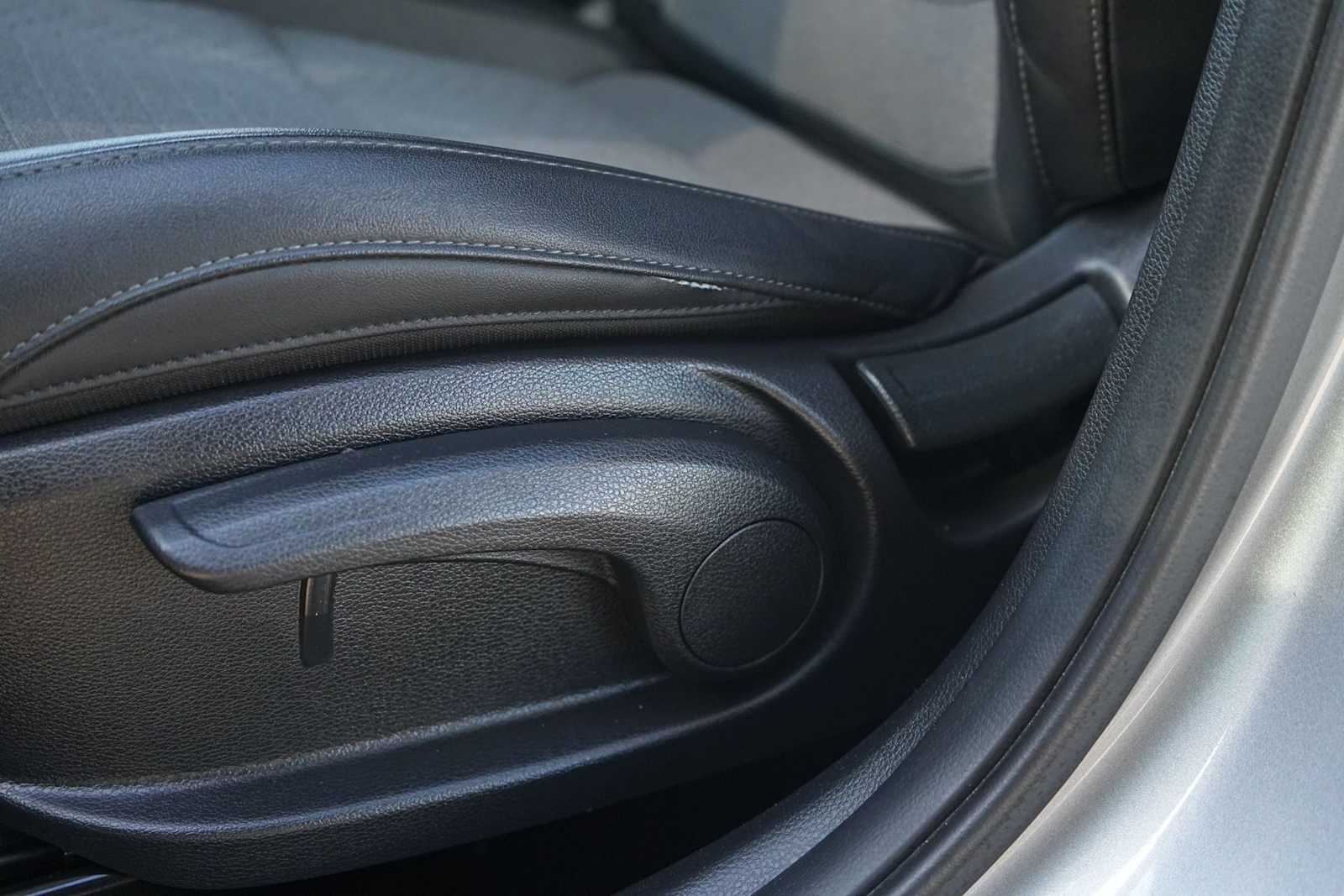 Thumbnail: 2023 Kia Seltos - 11