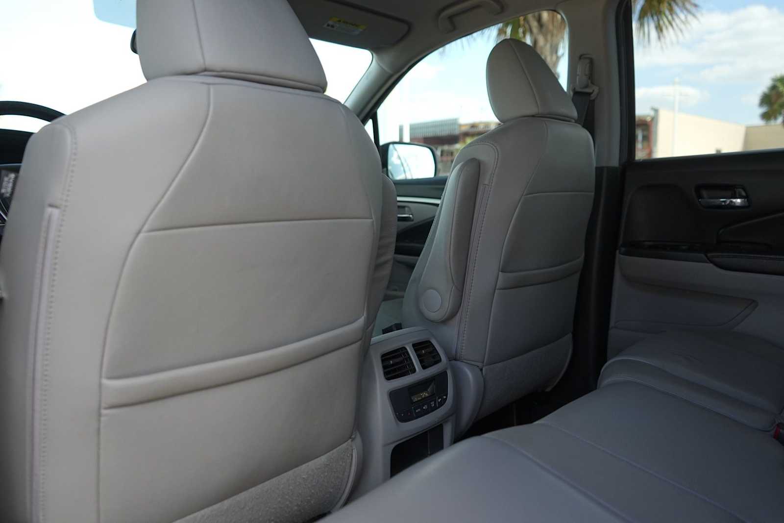 Thumbnail: 2016 Honda Pilot - 13