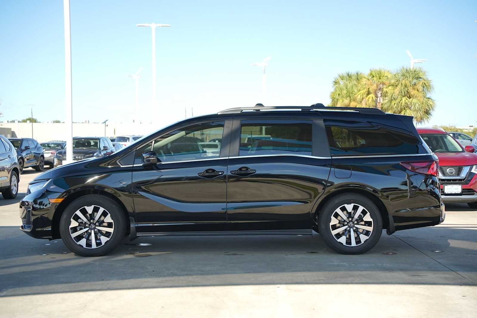 Thumbnail: 2026 Honda Odyssey - 3