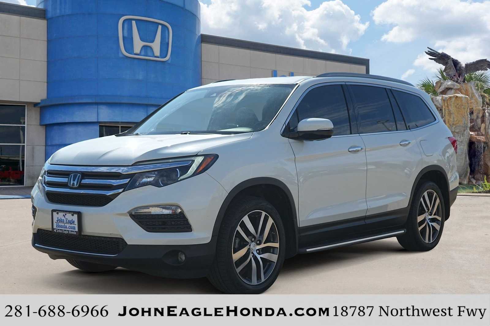 Thumbnail: 2017 Honda Pilot - 1