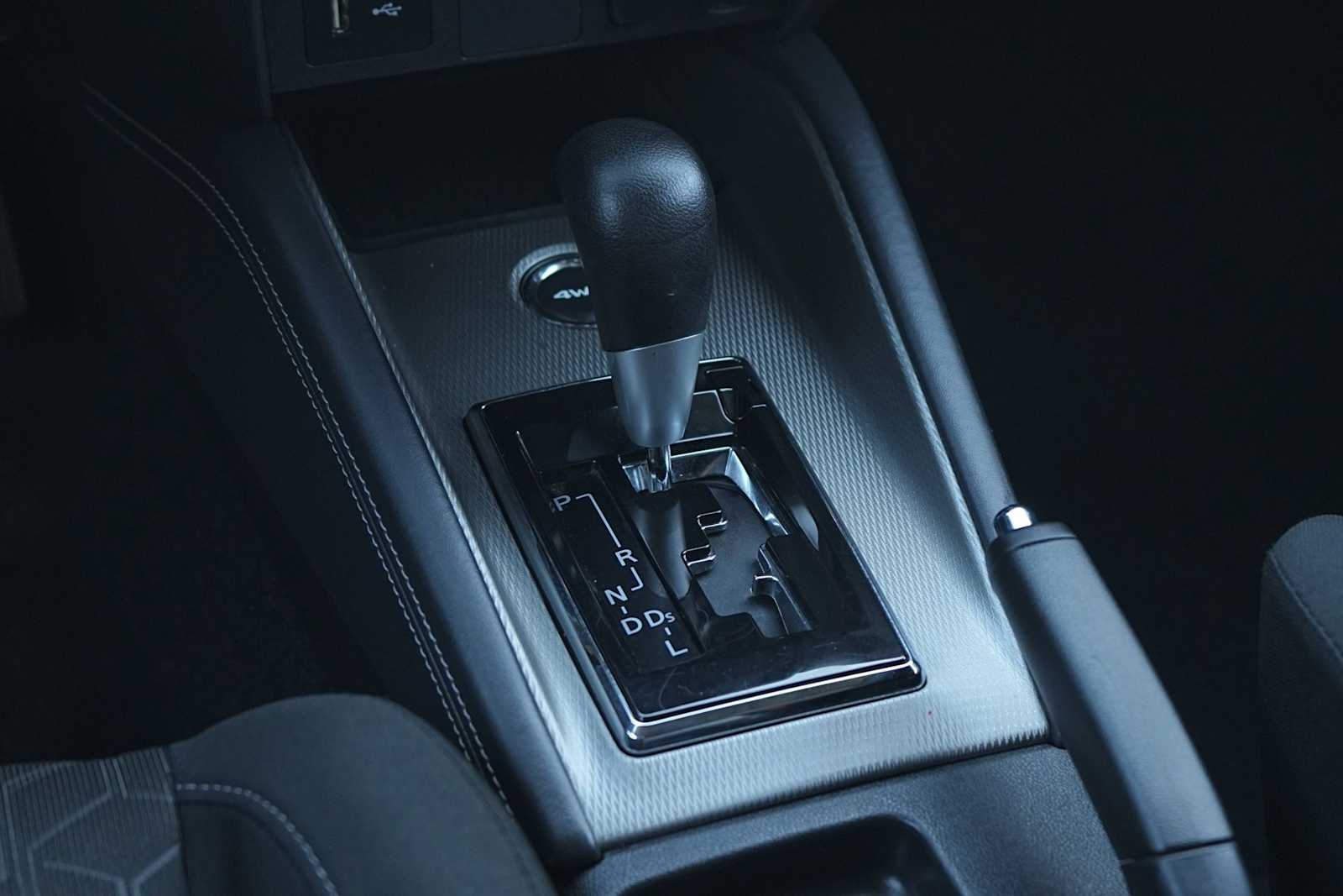 Thumbnail: 2024 Mitsubishi Outlander Sport - 21