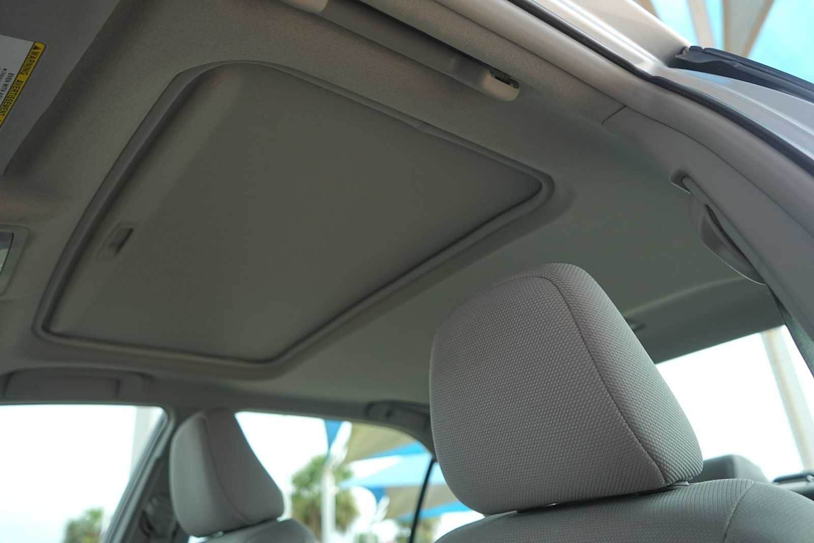Thumbnail: 2012 Toyota Camry - 26