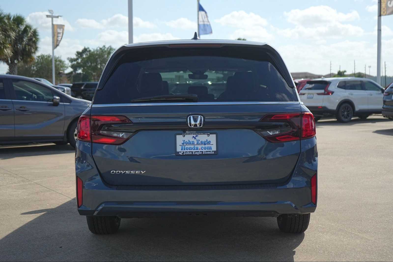 Thumbnail: 2026 Honda Odyssey - 4