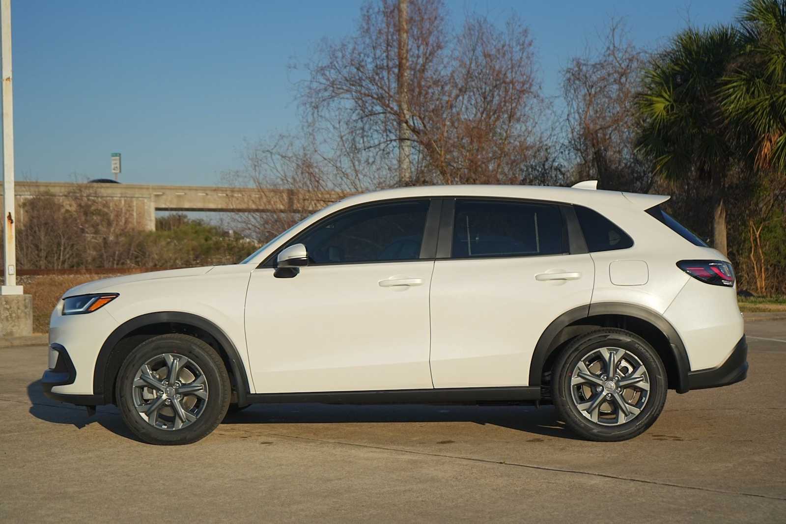 Thumbnail: 2026 Honda HR-V - 3