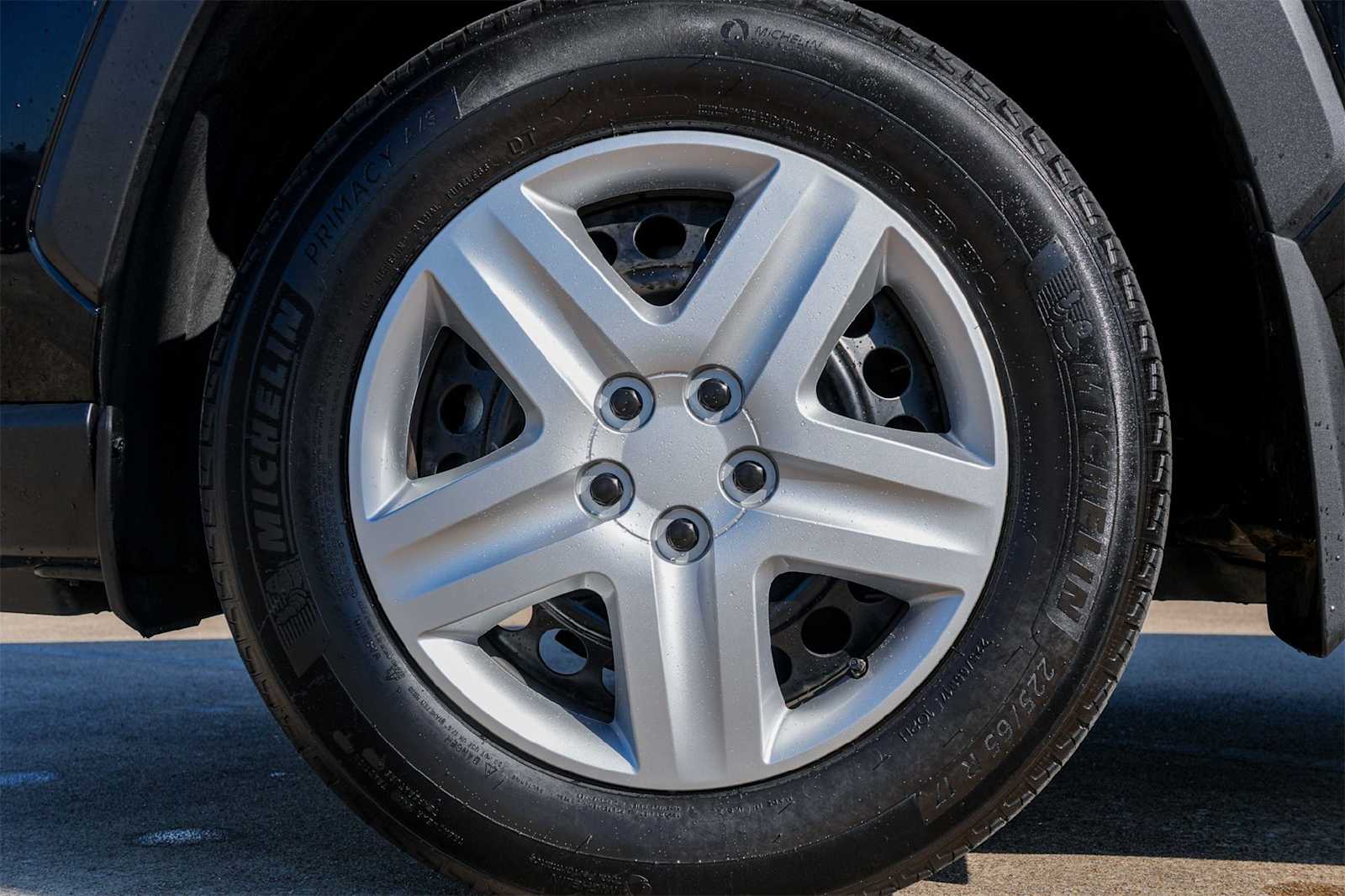 Thumbnail: 2024 Toyota RAV4 - 8