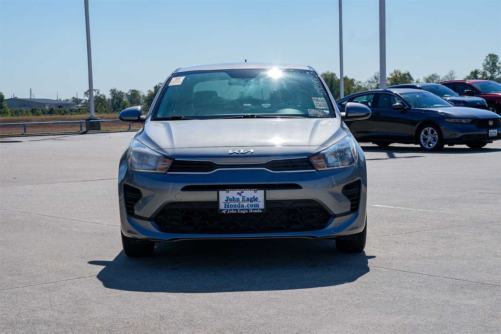 Thumbnail: 2022 Kia Rio - 6