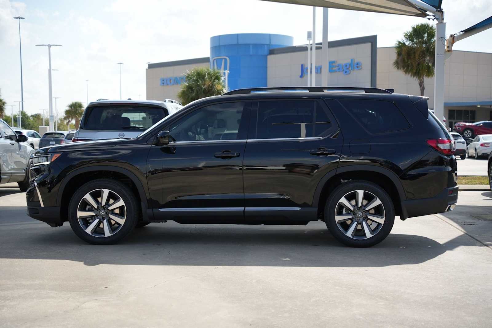 Thumbnail: 2025 Honda Pilot - 3