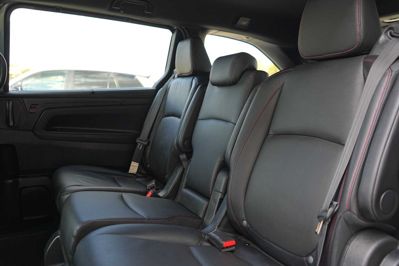 Thumbnail: 2023 Honda Odyssey - 14