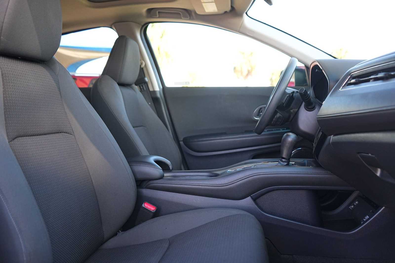 Thumbnail: 2019 Honda HR-V - 15