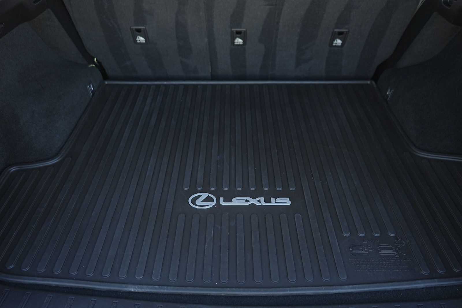 Thumbnail: 2022 Lexus RX - 27