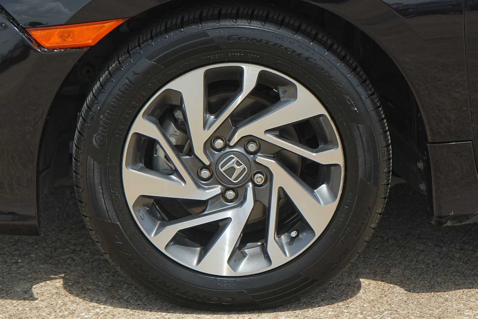 Thumbnail: 2016 Honda Civic - 8