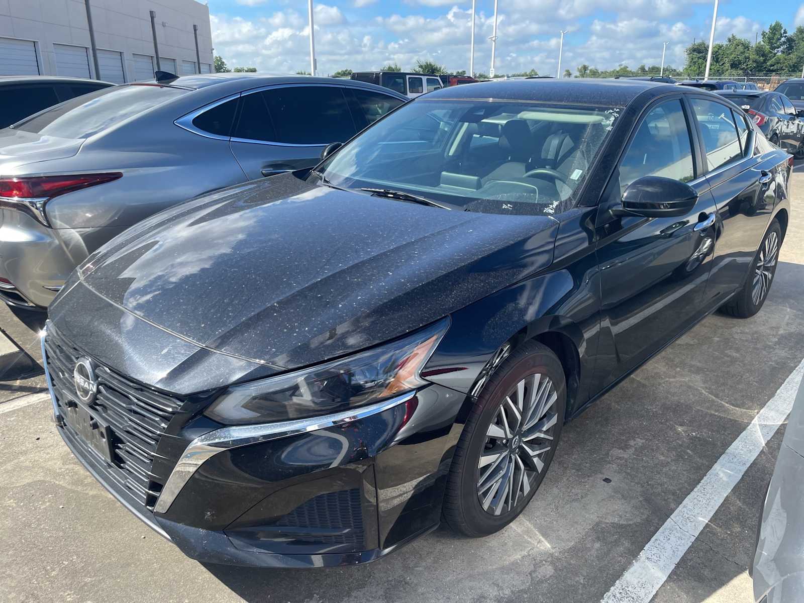 Thumbnail: 2023 Nissan Altima - 2