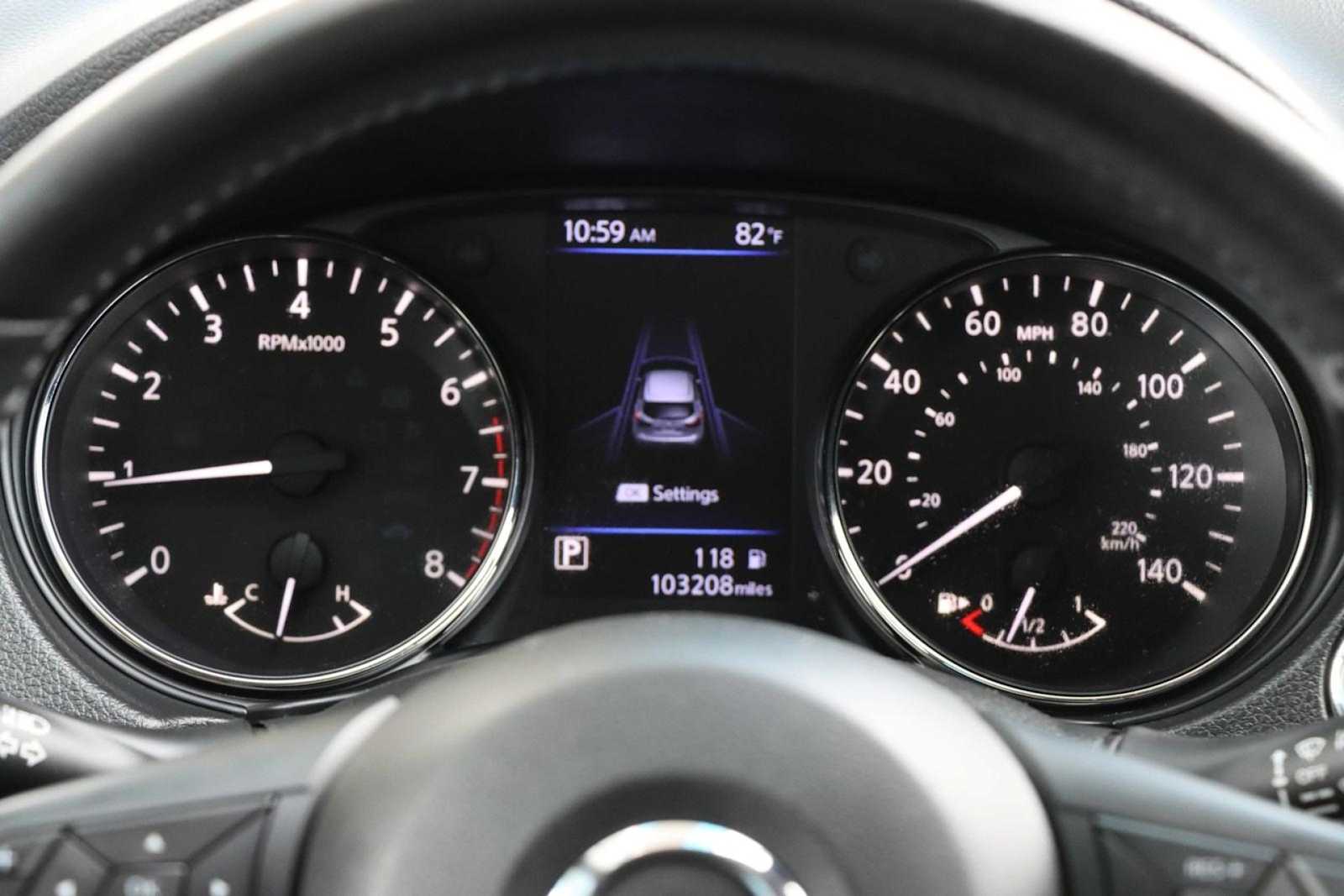 2019 Nissan Rogue Sport SL 22