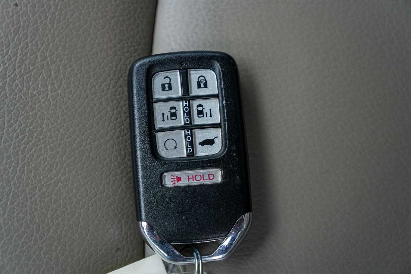 Thumbnail: 2019 Honda Odyssey - 20