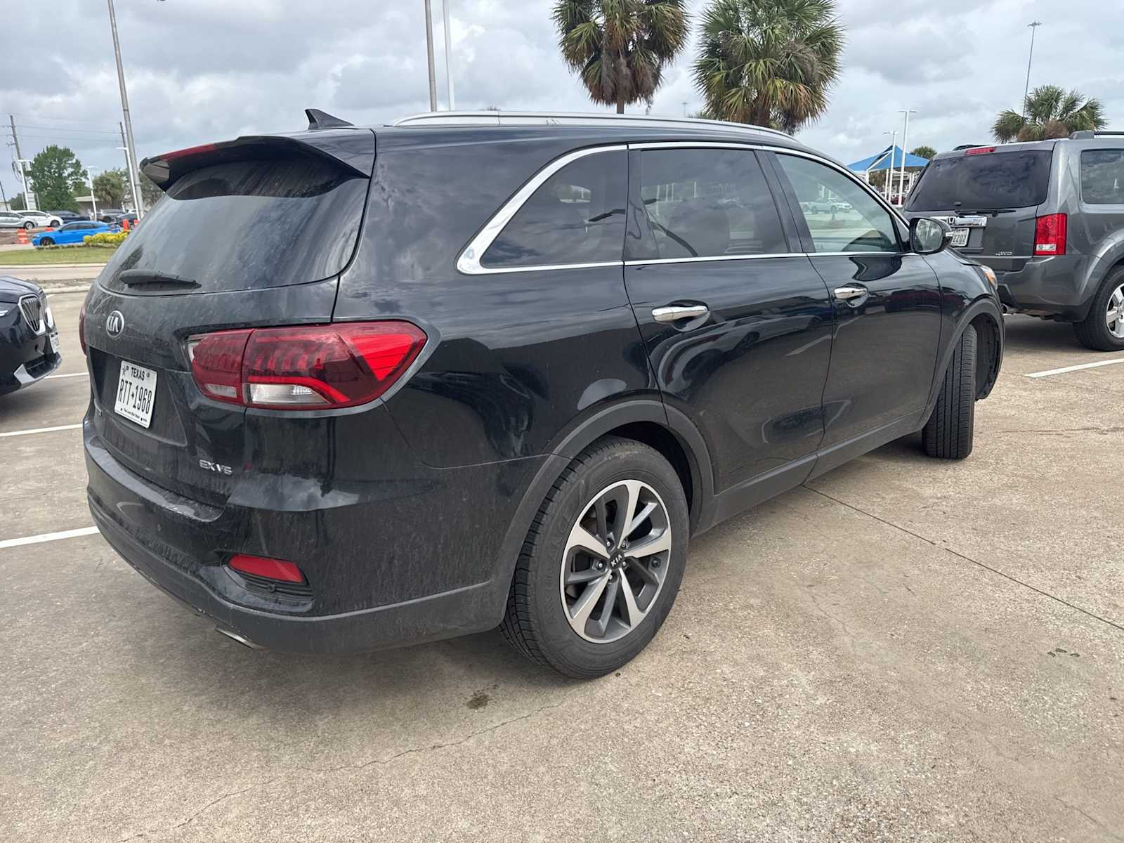 Thumbnail: 2019 Kia Sorento - 3
